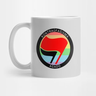 Kontraŭfaŝisma agado (GLAT-fieraj koloroj) Mug